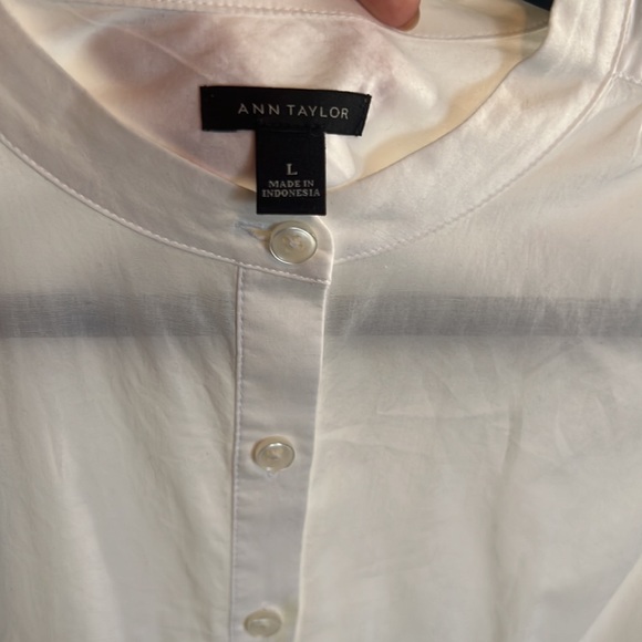Ann Taylor Collarless White Button Down Shirt - L - Picture 3 of 5